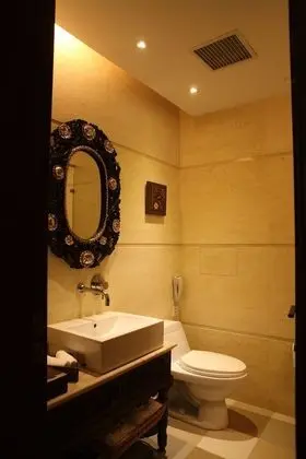 Senior Oda, 1 En Büyük (King) Boy Yatak