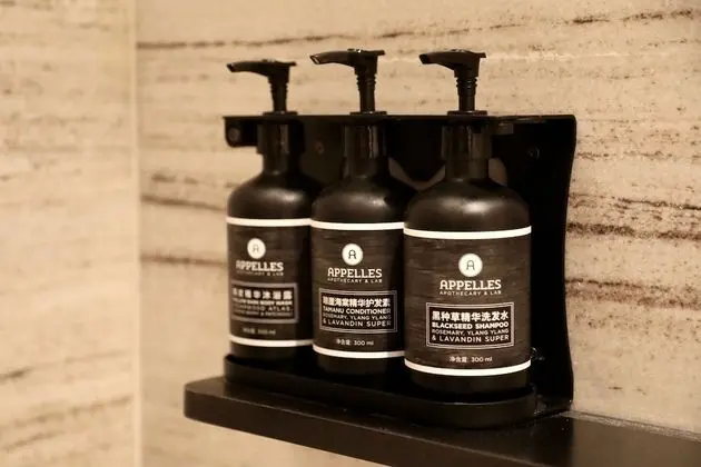 Deluxe Süit, 1 En Büyük (King) Boy Yatak, Balkon, Bahçe Manzaralı