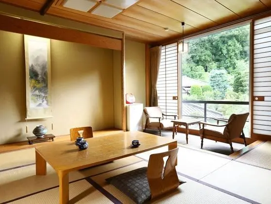 Standard Oda, Sigara İçilmez (Japanese Style, for 5 Guests)