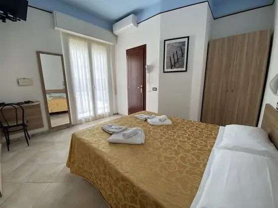 Standard Tek Büyük Yataklı Oda, 1 Çift Kişilik Yatak, Balkon