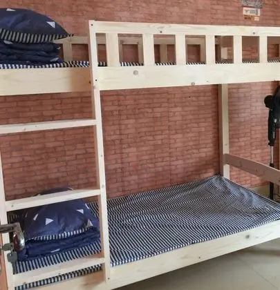 Ortak Ranzalı Oda, Ortak Banyo