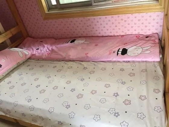 Ortak Ranzalı Oda, Sadece kadınlar için, Ortak Banyo