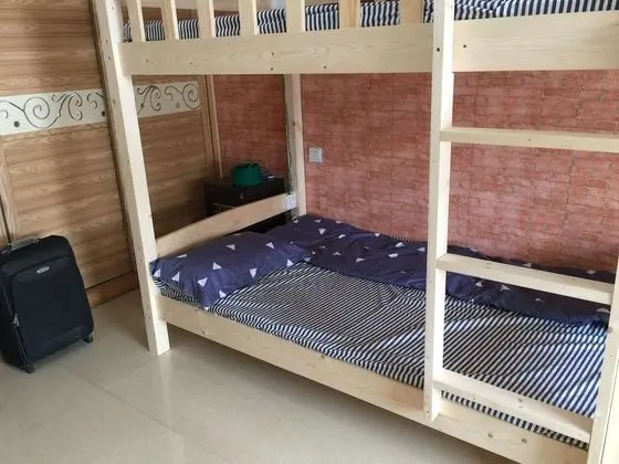 Ortak Ranzalı Oda, Sadece kadınlar için, Özel Banyo