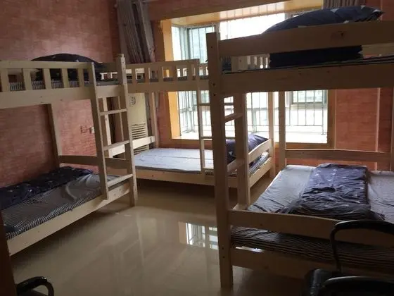 Ortak Ranzalı Oda, Sadece kadınlar için, Özel Banyo