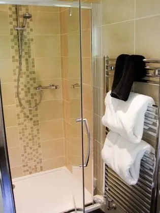 Standard Tek Büyük Yataklı Oda (Rydal)