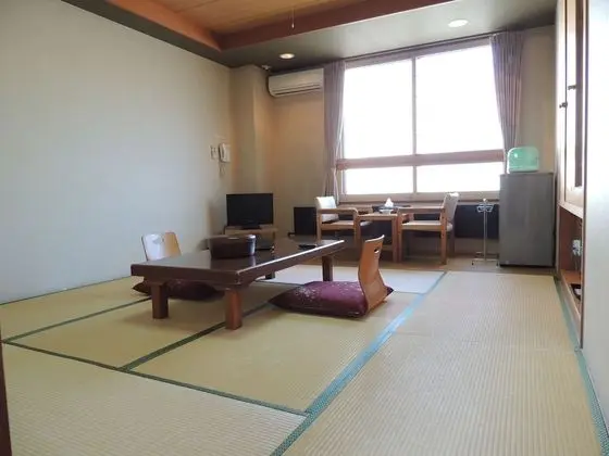 Traditional Oda, Birden Çok Yatak, Sigara İçilebilir, Ortak Banyo (Japanese Style)