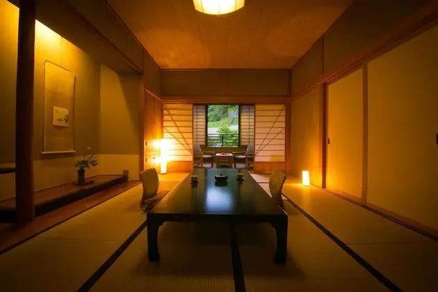 Traditional Oda (Japanese Style, Shirakikan)