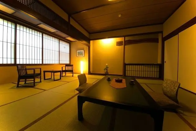 Traditional Oda, Ortak Banyo (Japanese Style, Wakitakan)