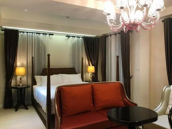 Deluxe Penthouse A4