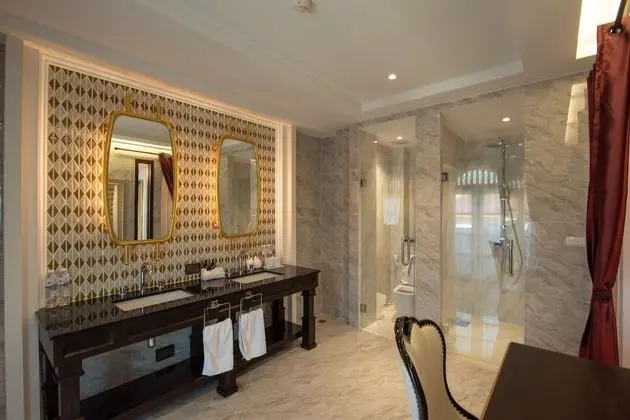 Grand Deluxe Room A3