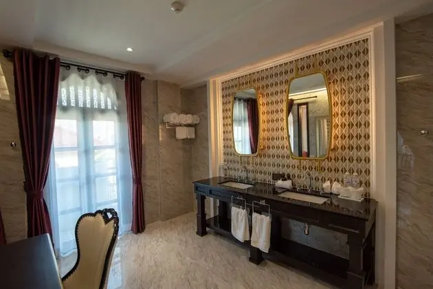 Grand Deluxe Room A3