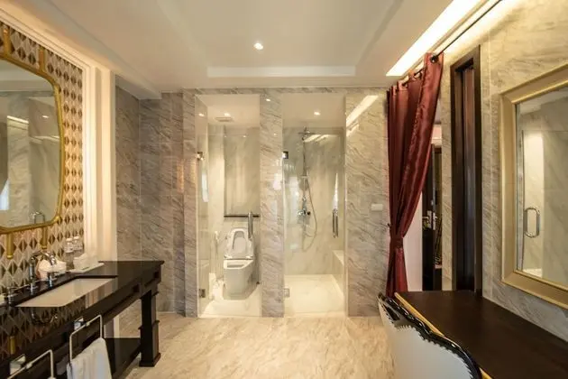 Grand Deluxe Room A3