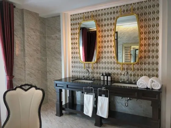 Grand Deluxe Room A3