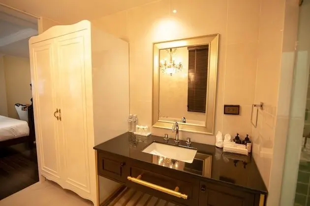Superior Deluxe Room with Bathtub A1
