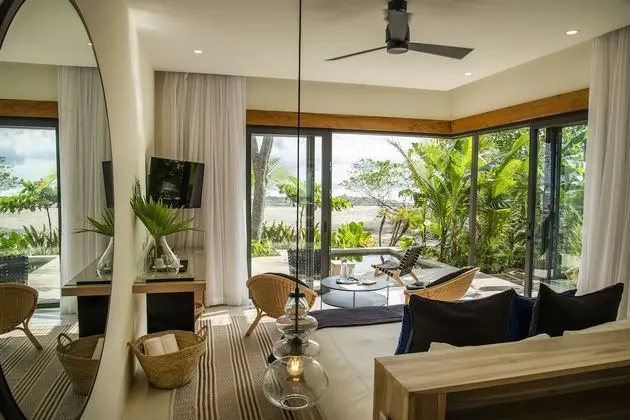 Ninta Bungalow Ocean Front
