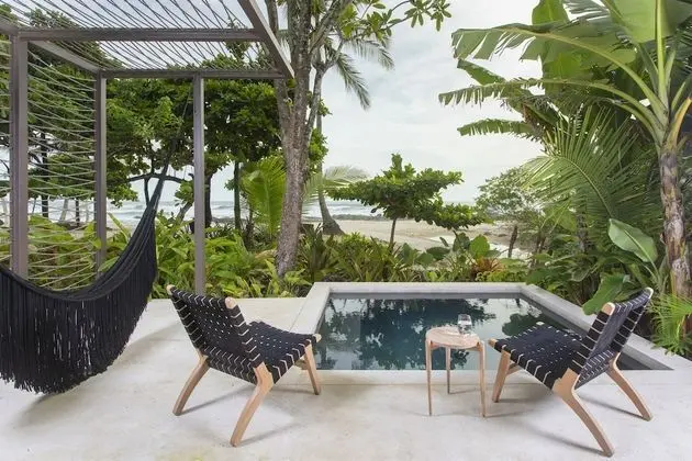 Ninta Bungalow Ocean Front