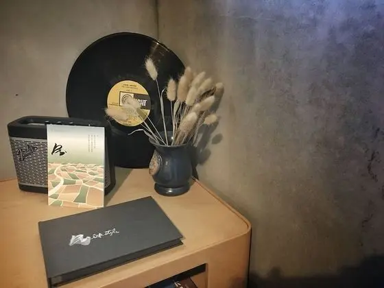 Signature Tek Büyük Yataklı Oda, 1 Büyük (Queen) Boy Yatak, Sigara İçilmez, Bahçe Manzaralı