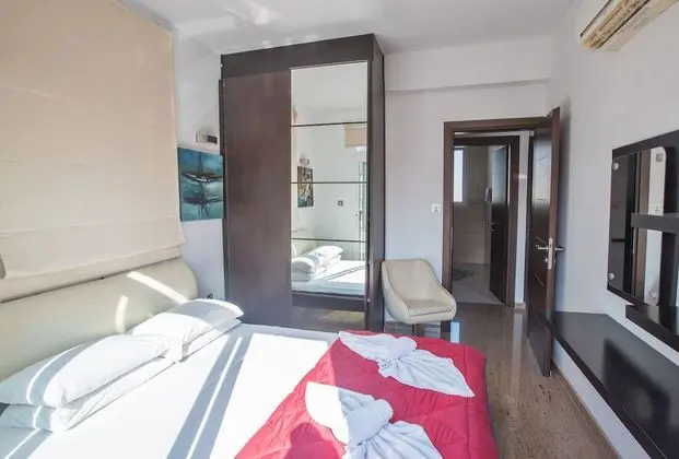 Villa, 4 Yatak Odası, Balkon