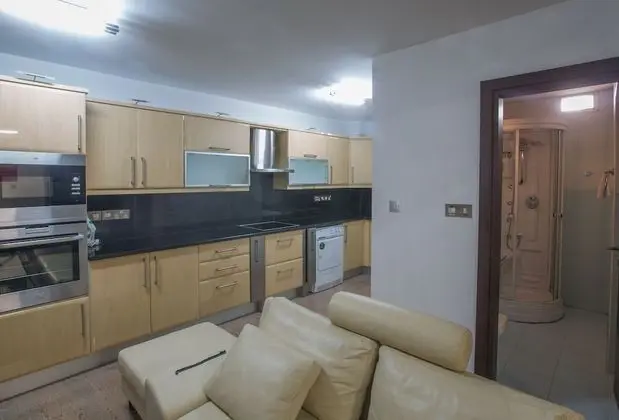 Villa, 4 Yatak Odası, Balkon