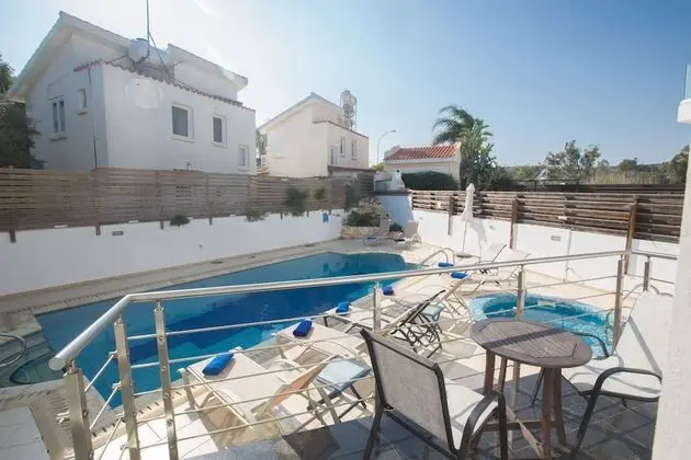 Villa, 4 Yatak Odası, Balkon