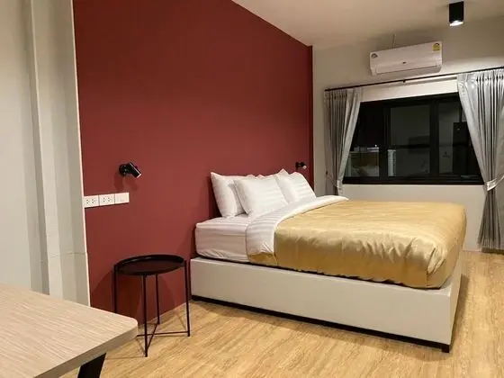 Standard Tek Büyük Yataklı Oda