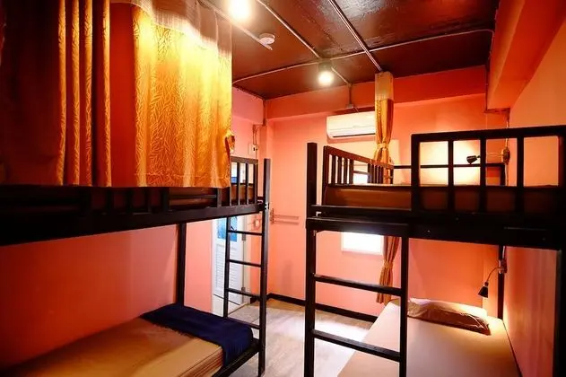 6-Bed Female Dormitory Room