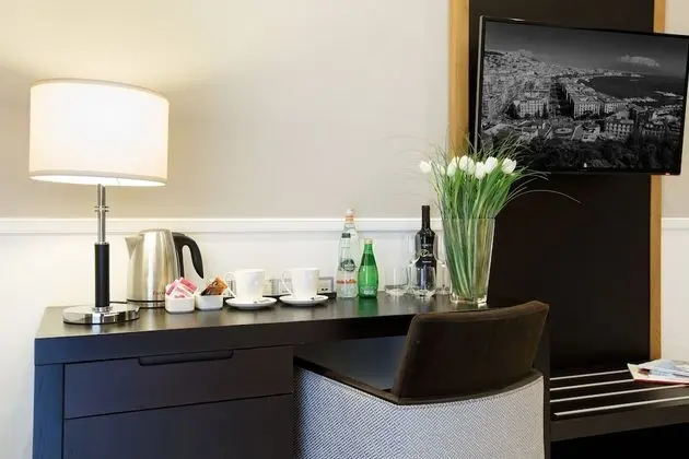 Standard Tek Büyük Yataklı Oda (Private External Bathroom)