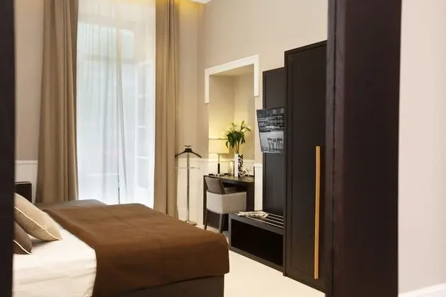 Standard Tek Büyük Yataklı Oda (Private External Bathroom)