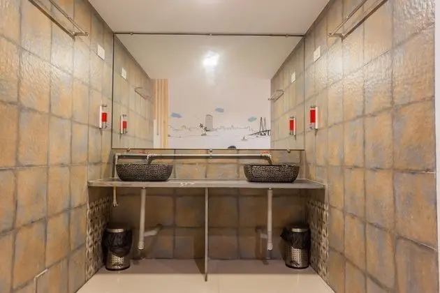 One bed in a 8 Bed Mixed Dorm Ground Floor