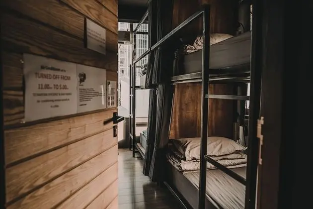 8 Bunk beds - 8 Beds Mixed Dormitory with Curtain, City View