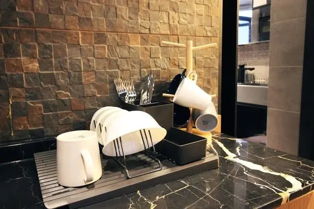 First Class Sleeping Pod, Mixed