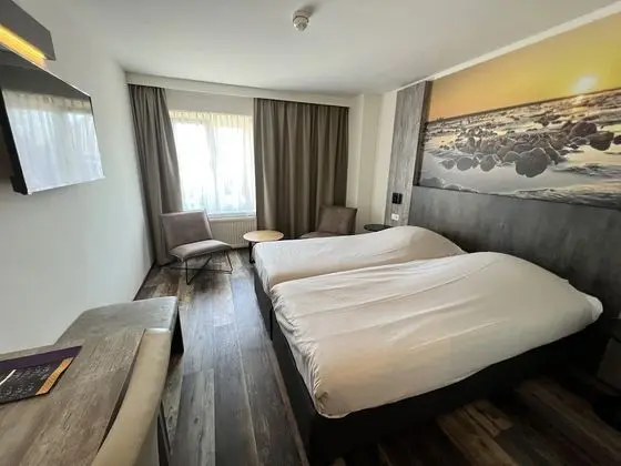 Tek Büyük veya İki Ayrı Yataklı Oda, Şehir Manzaralı