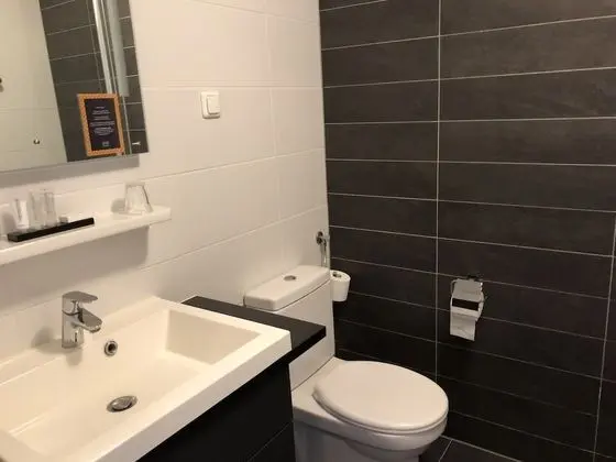 Tek Büyük veya İki Ayrı Yataklı Oda, Şehir Manzaralı