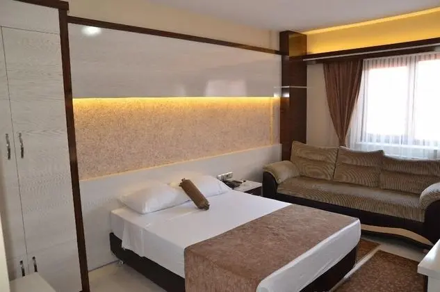 Standard Tek Büyük veya İki Ayrı Yataklı Oda