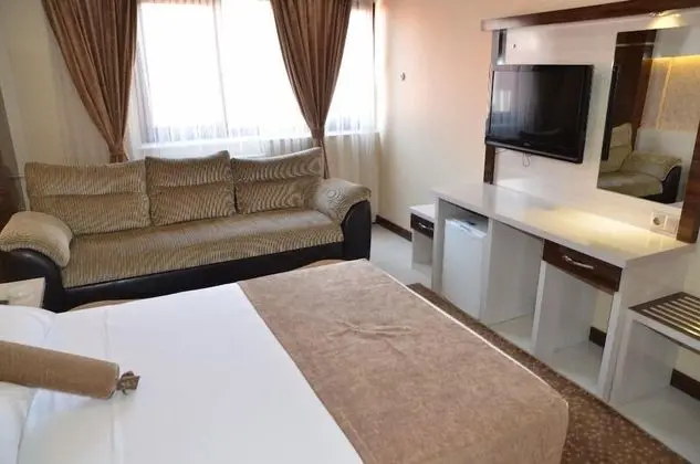 Standard Tek Büyük veya İki Ayrı Yataklı Oda