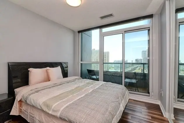 Çatı Katı Süiti (Penthouse), 3 Yatak Odası, 2 Banyolu (CN Tower view)