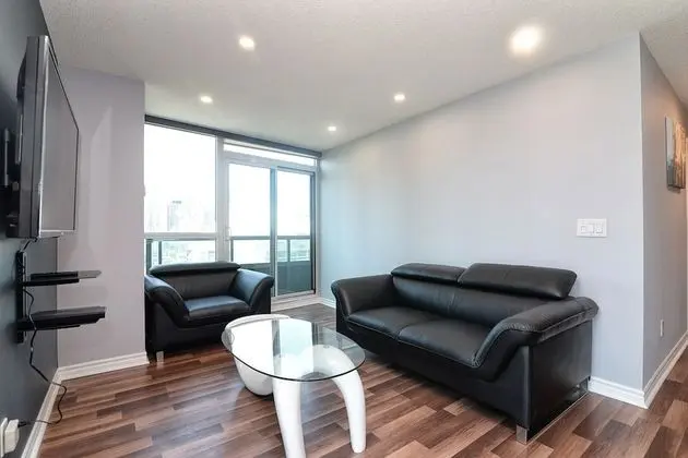 Çatı Katı Süiti (Penthouse), 3 Yatak Odası, 2 Banyolu (CN Tower view)