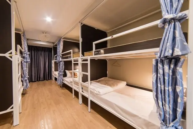 10-Bed Mixed Dormitory