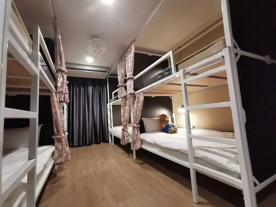 10-Bed Mixed Dormitory