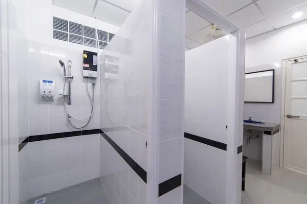 4-Bed Mixed Dormitory