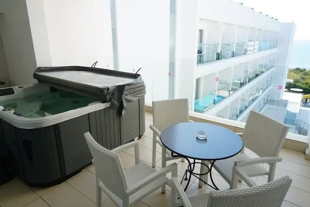 Grand Süit, Deniz Manzaralı