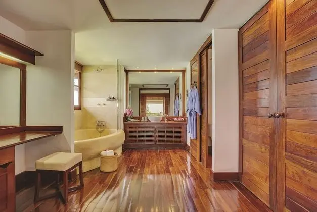 Villa (Oceanfront)