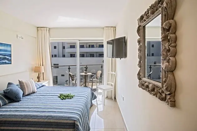 Stüdyo, Kısmi Deniz Manzaralı