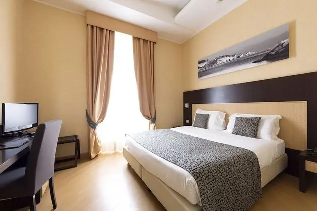 Comfort Tek Büyük Yataklı Oda