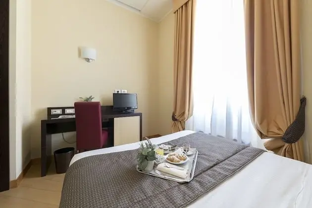 Comfort Tek Büyük Yataklı Oda
