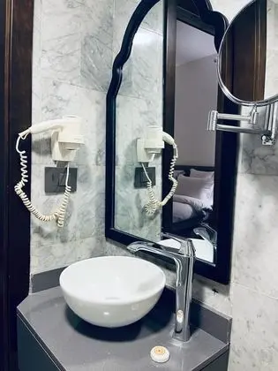 Deluxe Tek Büyük veya İki Ayrı Yataklı Oda