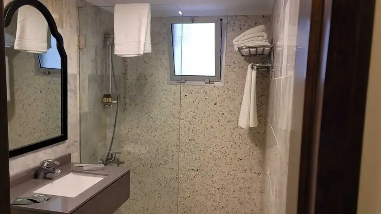 Deluxe Tek Büyük veya İki Ayrı Yataklı Oda