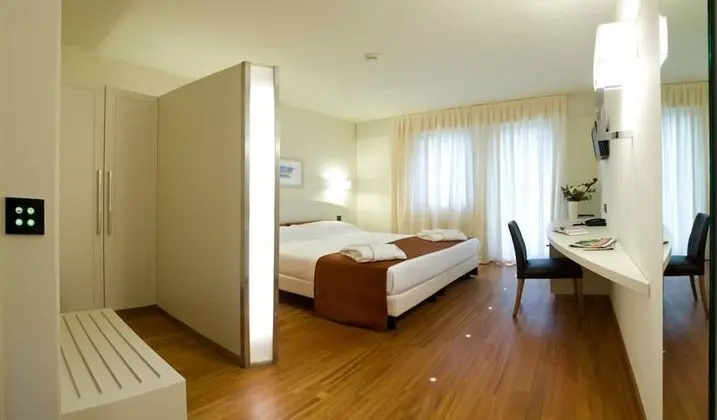 Superior Tek Büyük Yataklı Oda