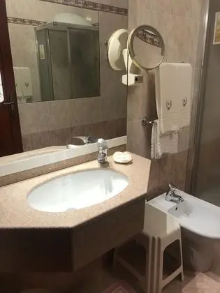 Standard Tek Kişilik Oda, Teras, Kısmi Deniz Manzaralı