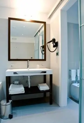 Comfort Tek Büyük veya İki Ayrı Yataklı Oda